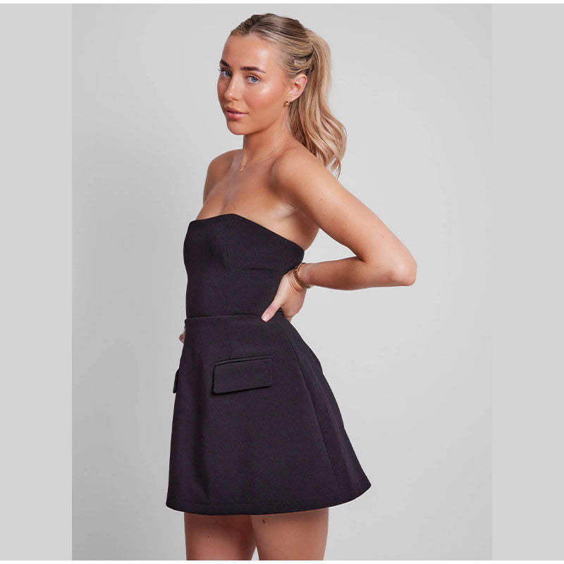 Vestido curto e elegante Karla™